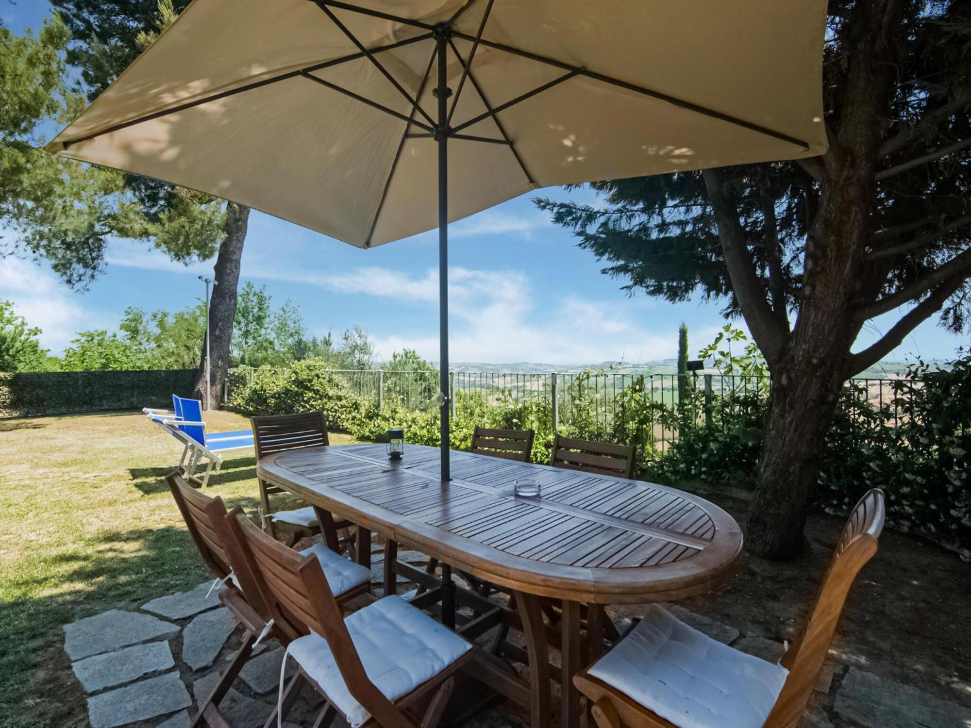 Stunning Apartment In Mombaroccio Near Metauro River Exterior photo